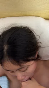 学妹同意拍摄，怼脸口。