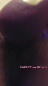 骚妇吮吸器舀淫水吸奶头